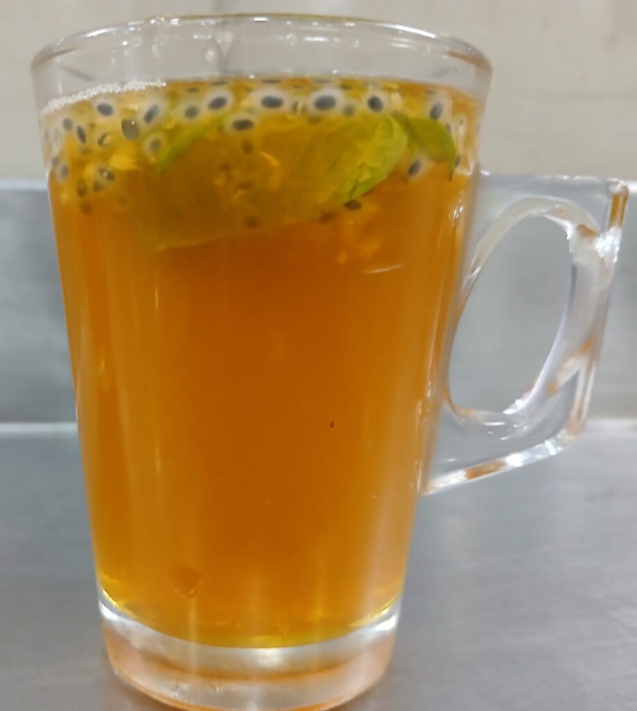Чай с лимоном и мёдом
