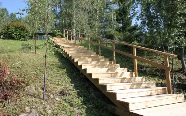 Как изготовить ступеньки для спуска к реке