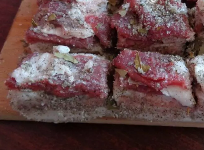 Как засолить сало маленькими кусочками — изображение 30